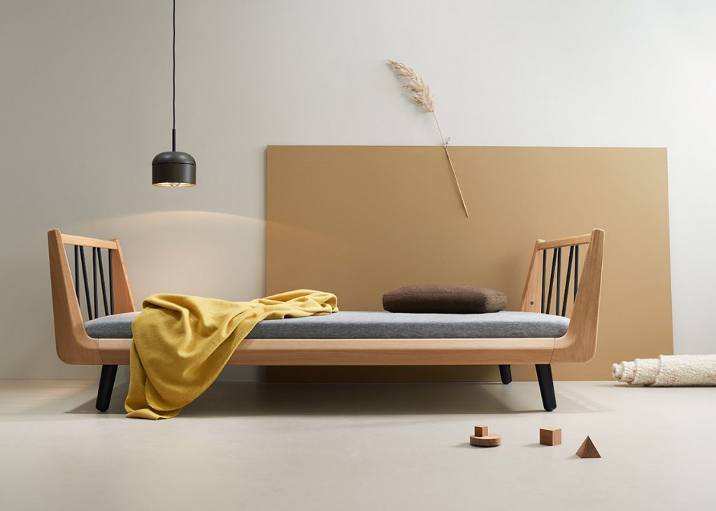 Vii classic bed The classic junior bed. Made in Germany.