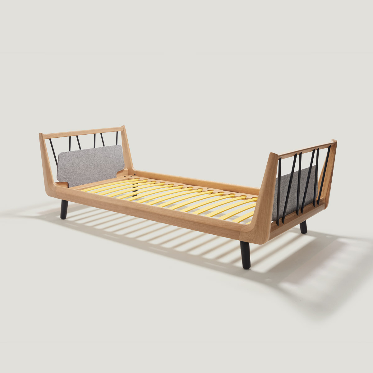 VII classic single bed